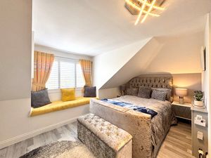 Photo 17- click for photo gallery